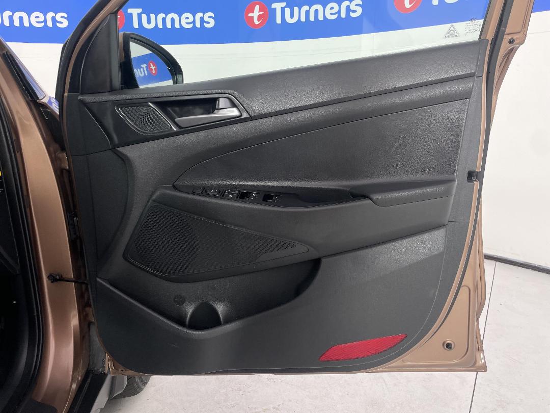 Photo '13' of Hyundai Tucson GDI Photo '13' of Hyundai Tucson GDI