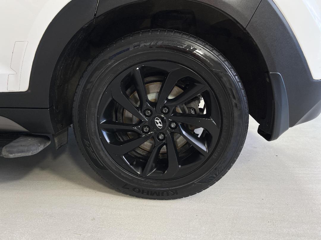 Photo '11' of Hyundai Tucson Photo '11' of Hyundai Tucson