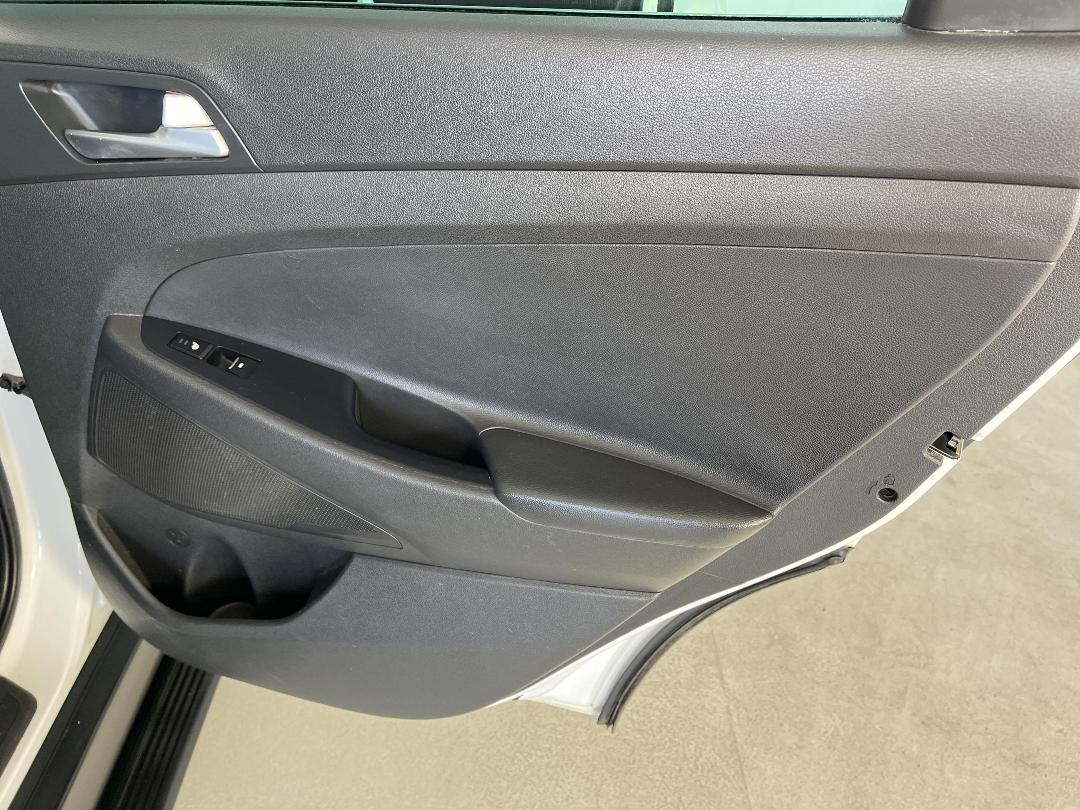 Photo '19' of Hyundai Tucson Photo '19' of Hyundai Tucson