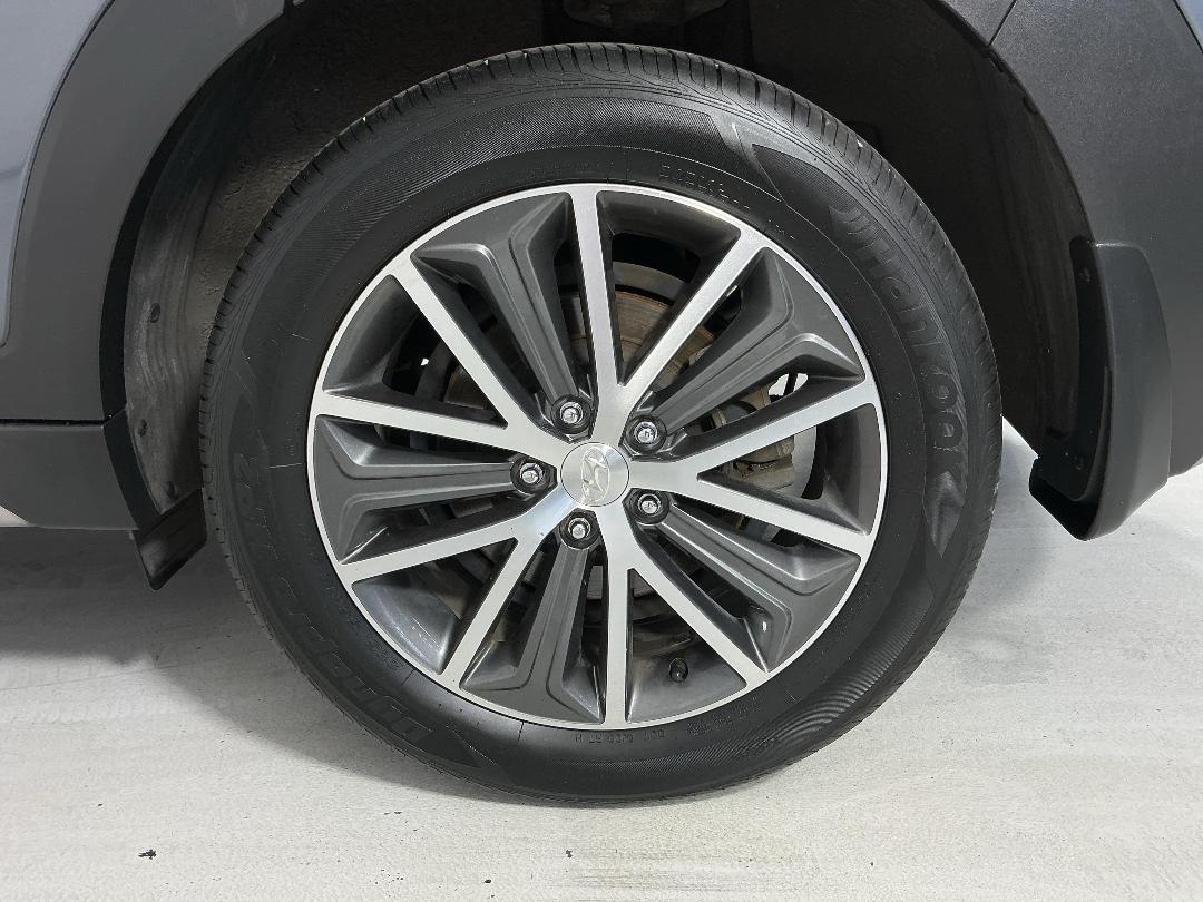 Photo '11' of Hyundai Tucson Photo '11' of Hyundai Tucson