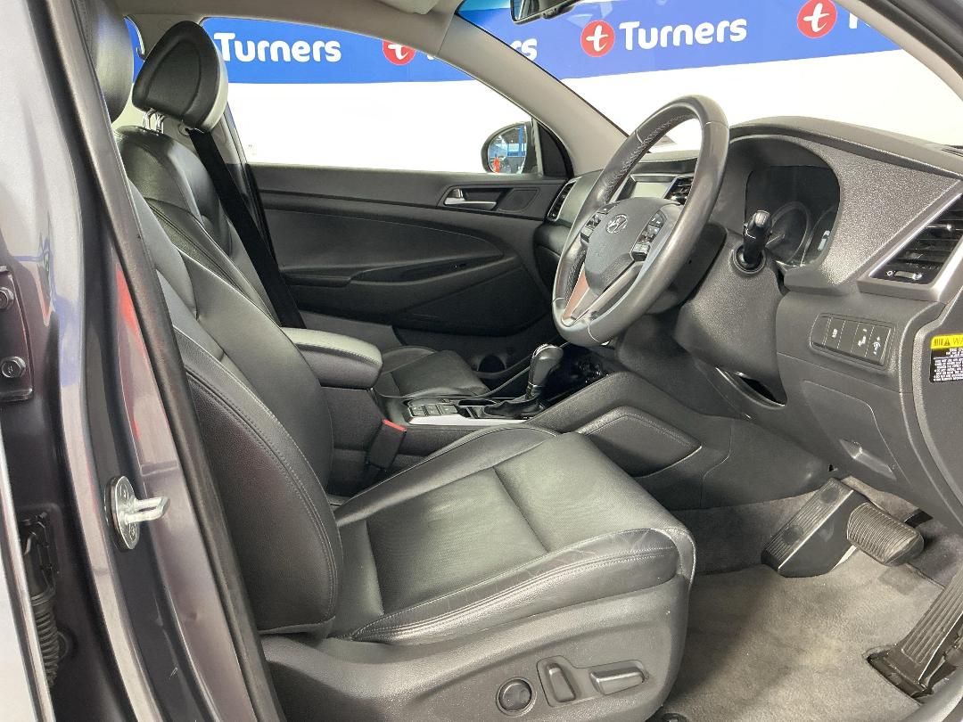 Photo '16' of Hyundai Tucson Photo '16' of Hyundai Tucson