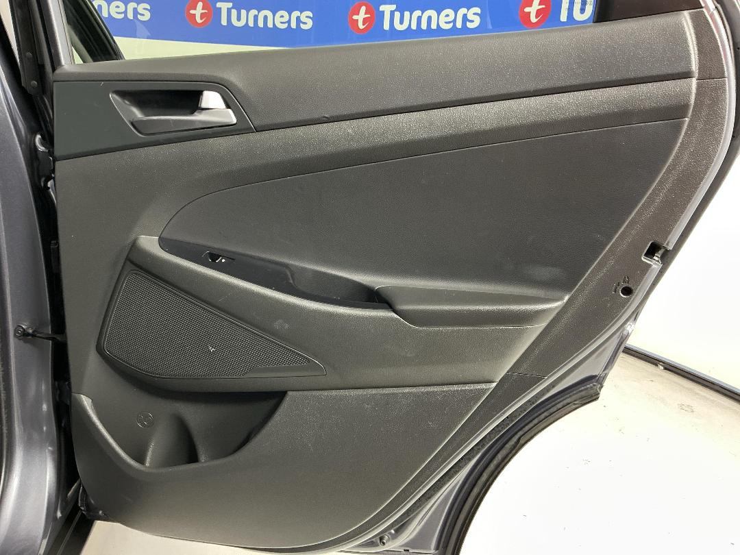 Photo '19' of Hyundai Tucson Photo '19' of Hyundai Tucson