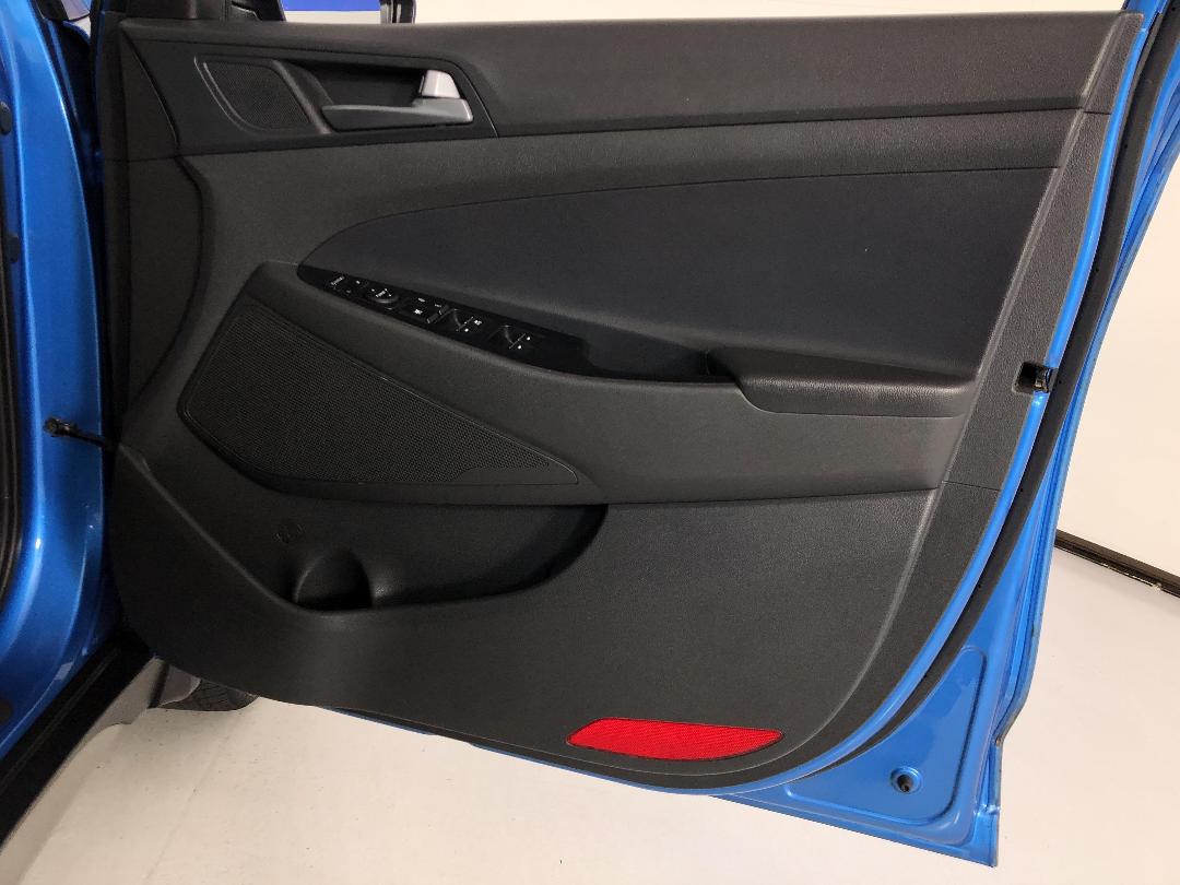 Photo '15' of Hyundai Tucson