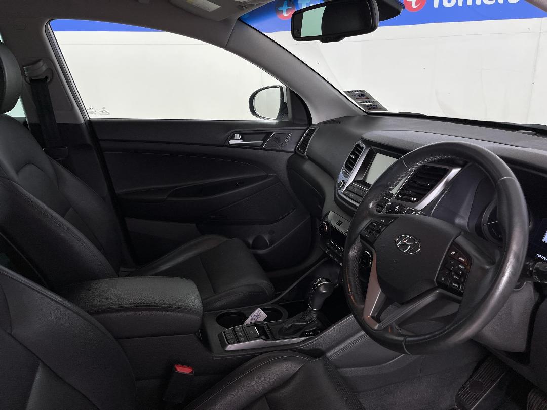 Photo '16' of Hyundai Tucson Photo '16' of Hyundai Tucson