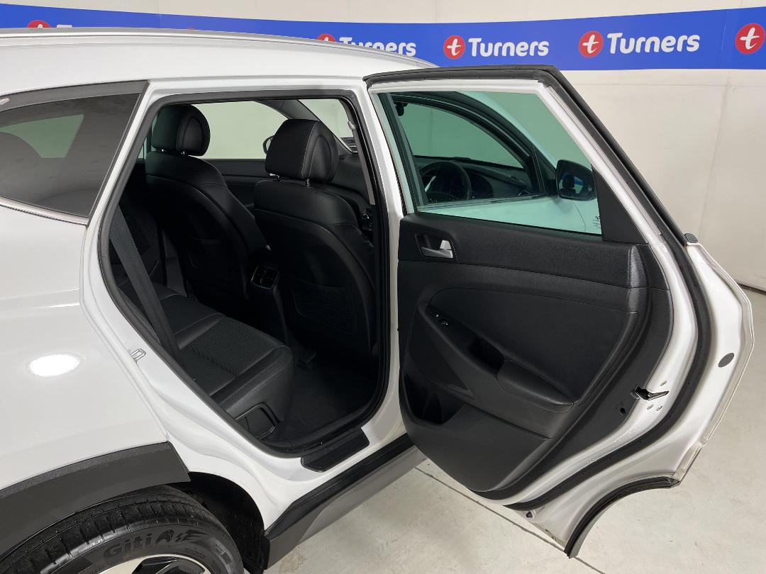 Photo '19' of Hyundai Tucson Photo '19' of Hyundai Tucson