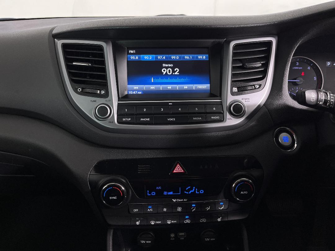 Photo '18' of Hyundai Tucson Photo '18' of Hyundai Tucson