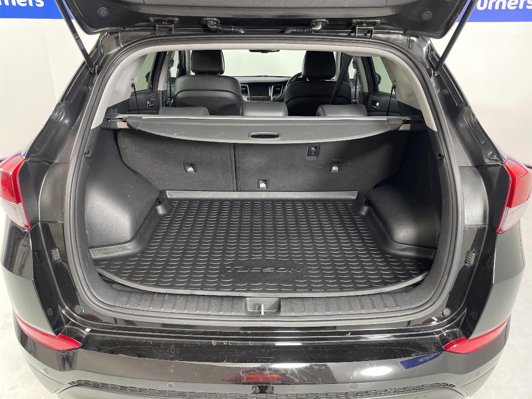 Photo '14' of Hyundai Tucson Photo '14' of Hyundai Tucson