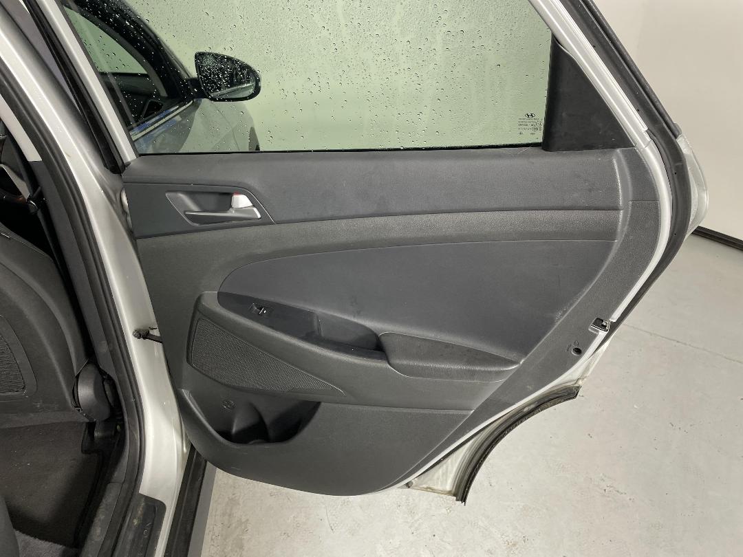 Photo '19' of Hyundai Tucson