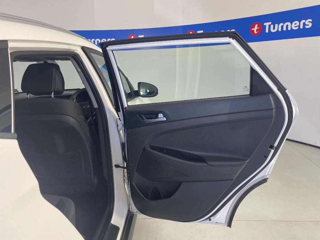 Photo '19' of Hyundai Tucson Photo '19' of Hyundai Tucson