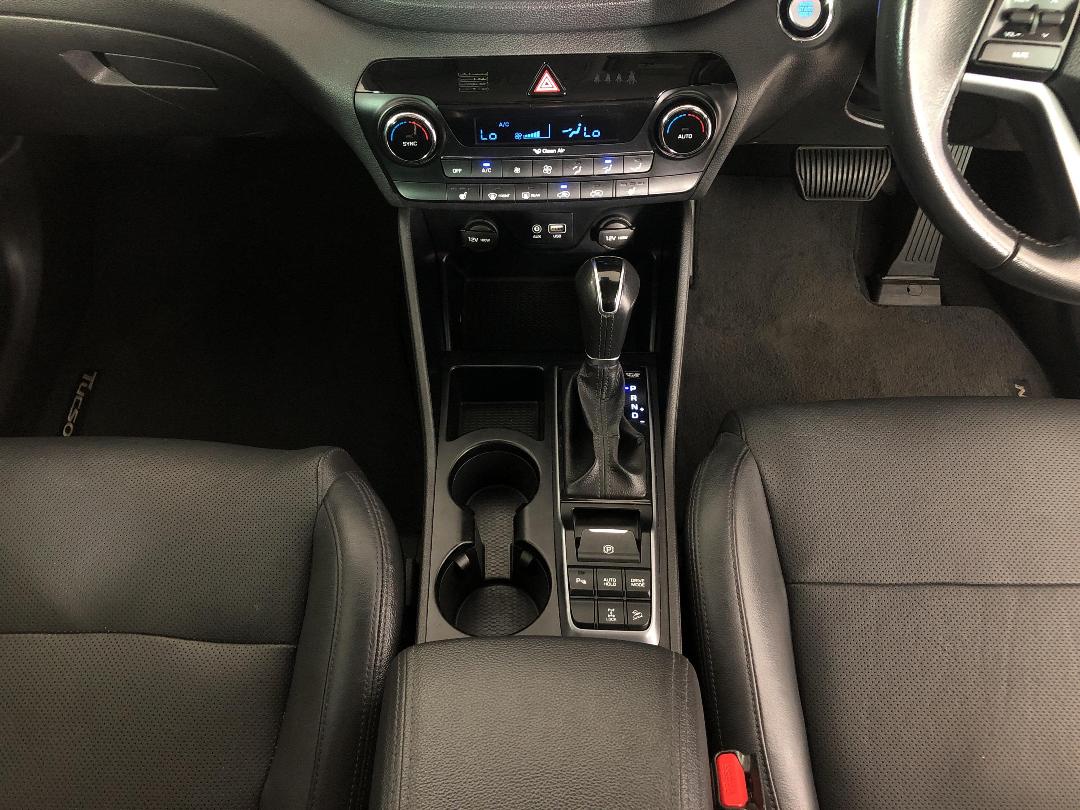 Photo '18' of Hyundai Tucson