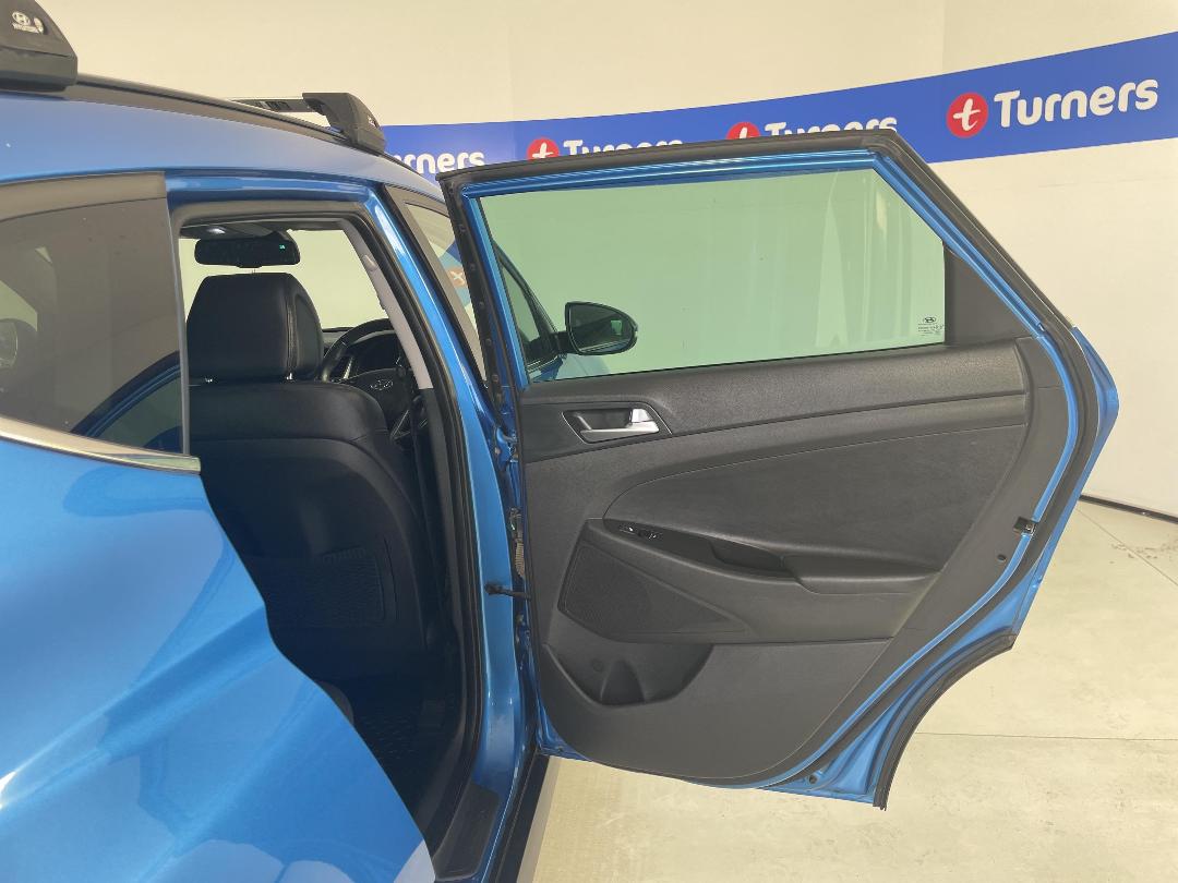 Photo '19' of Hyundai Tucson