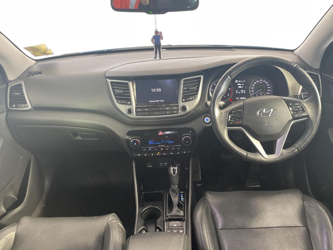 Photo '17' of Hyundai Tucson