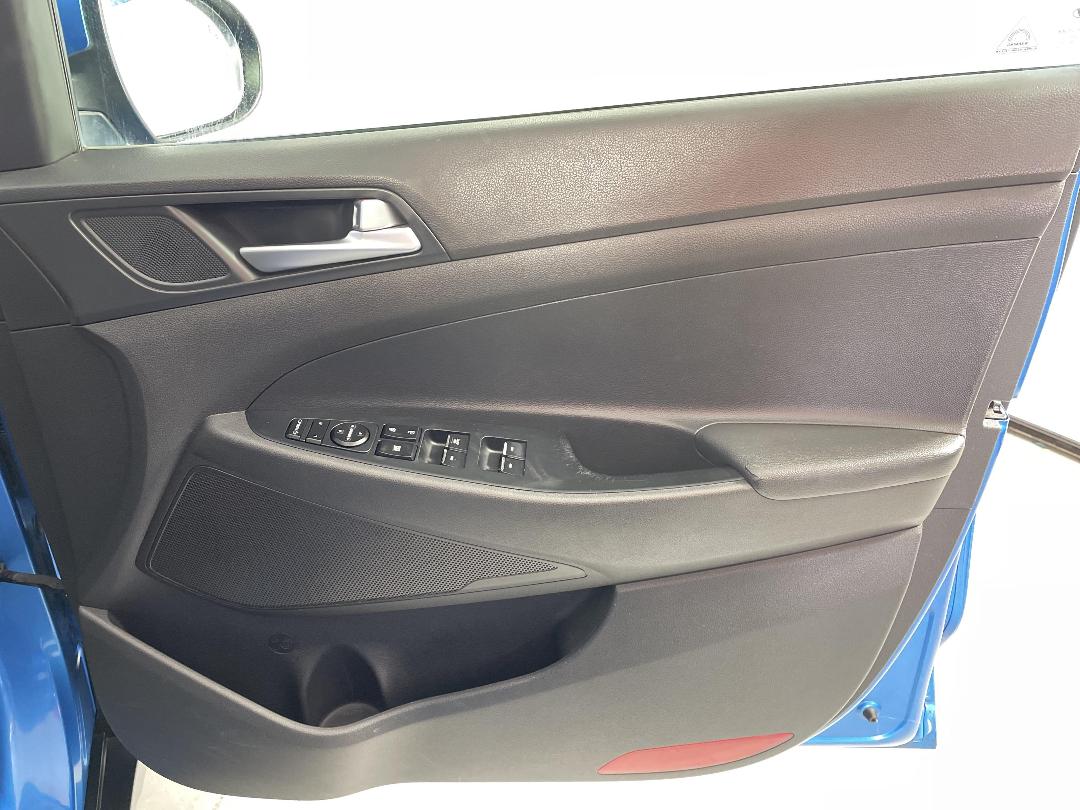 Photo '15' of Hyundai Tucson