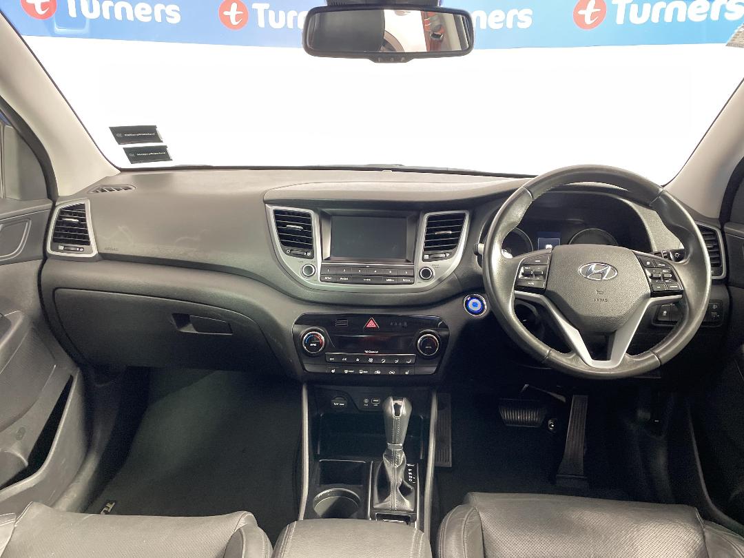 Photo '17' of Hyundai Tucson