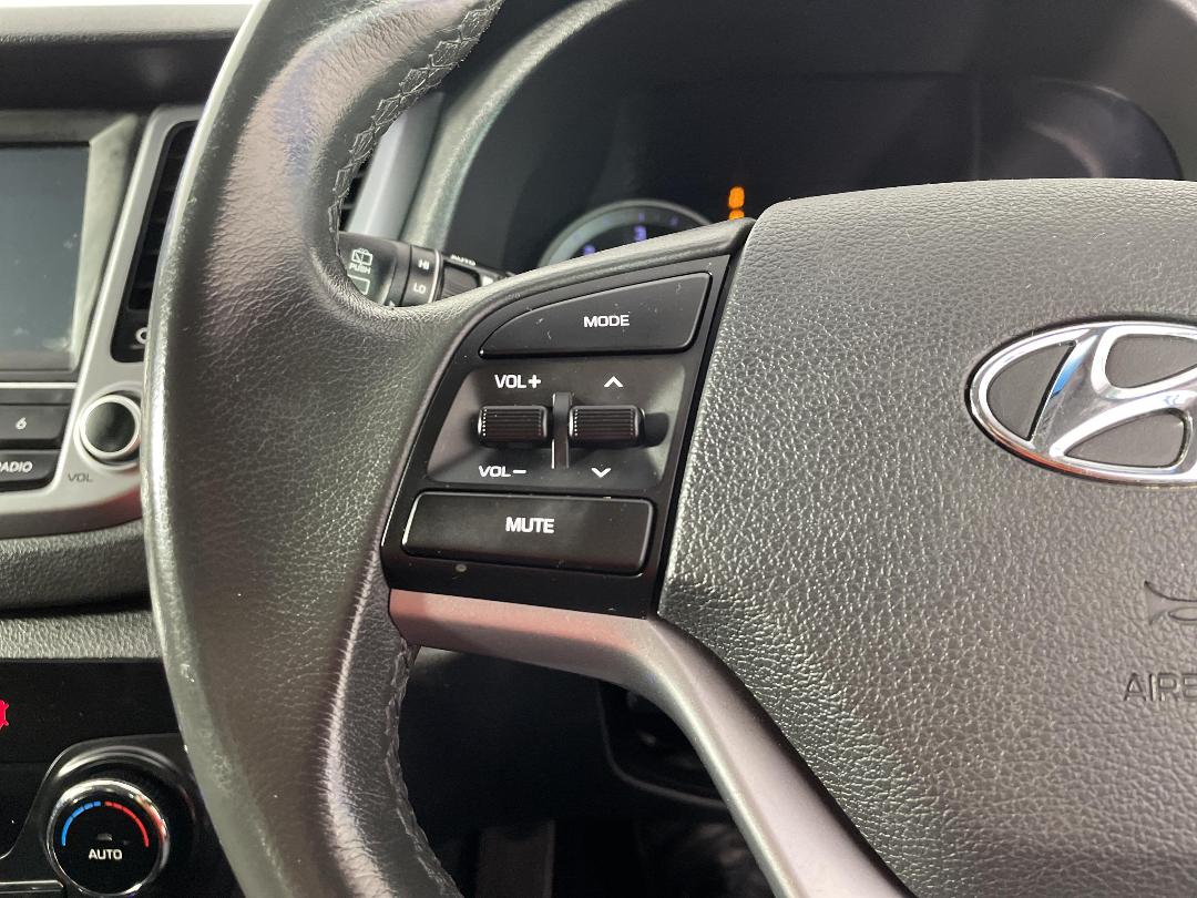 Photo '28' of Hyundai Tucson