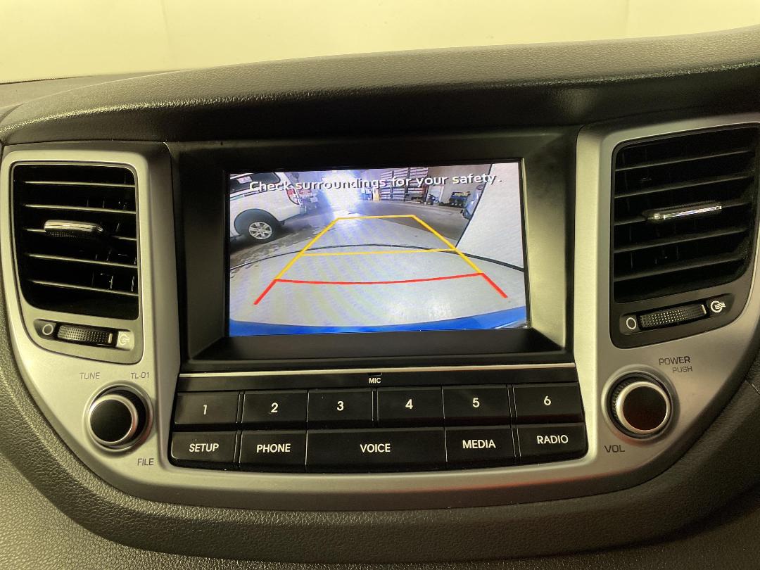 Photo '34' of Hyundai Tucson