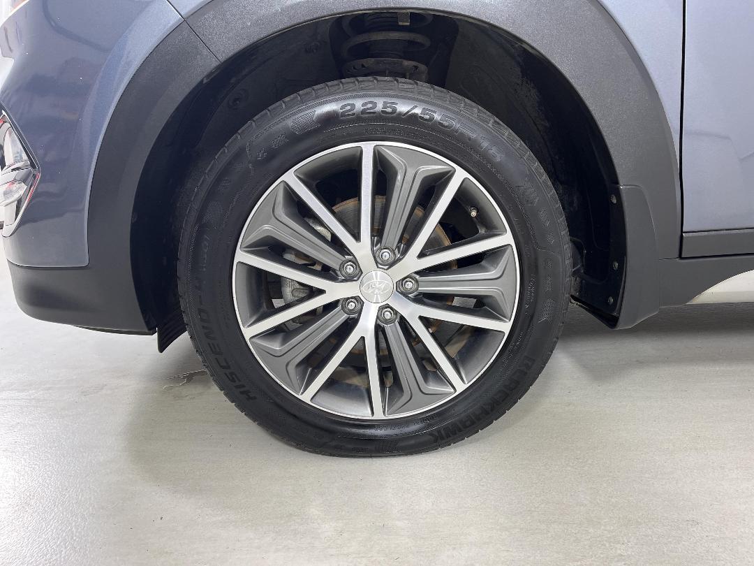 Photo '10' of Hyundai Tucson Photo '10' of Hyundai Tucson