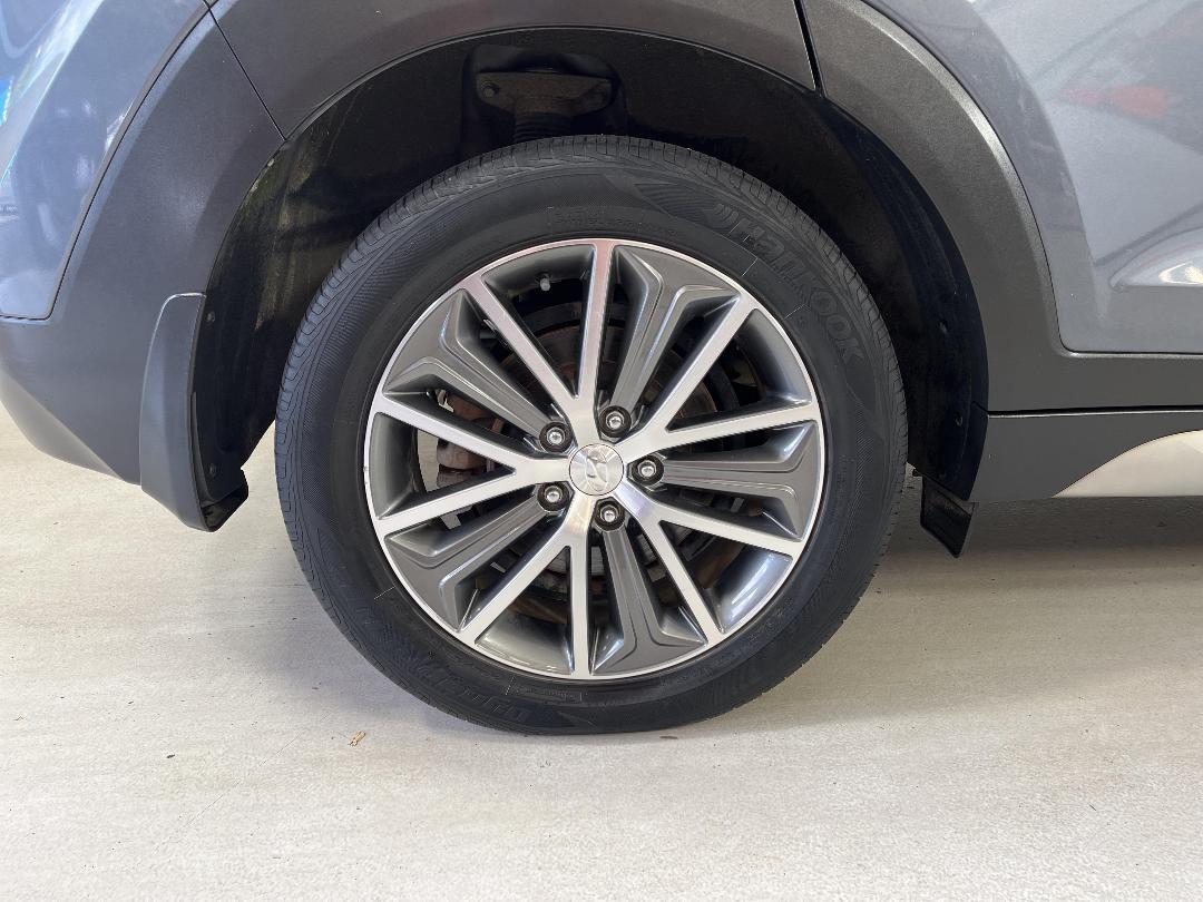 Photo '12' of Hyundai Tucson Photo '12' of Hyundai Tucson