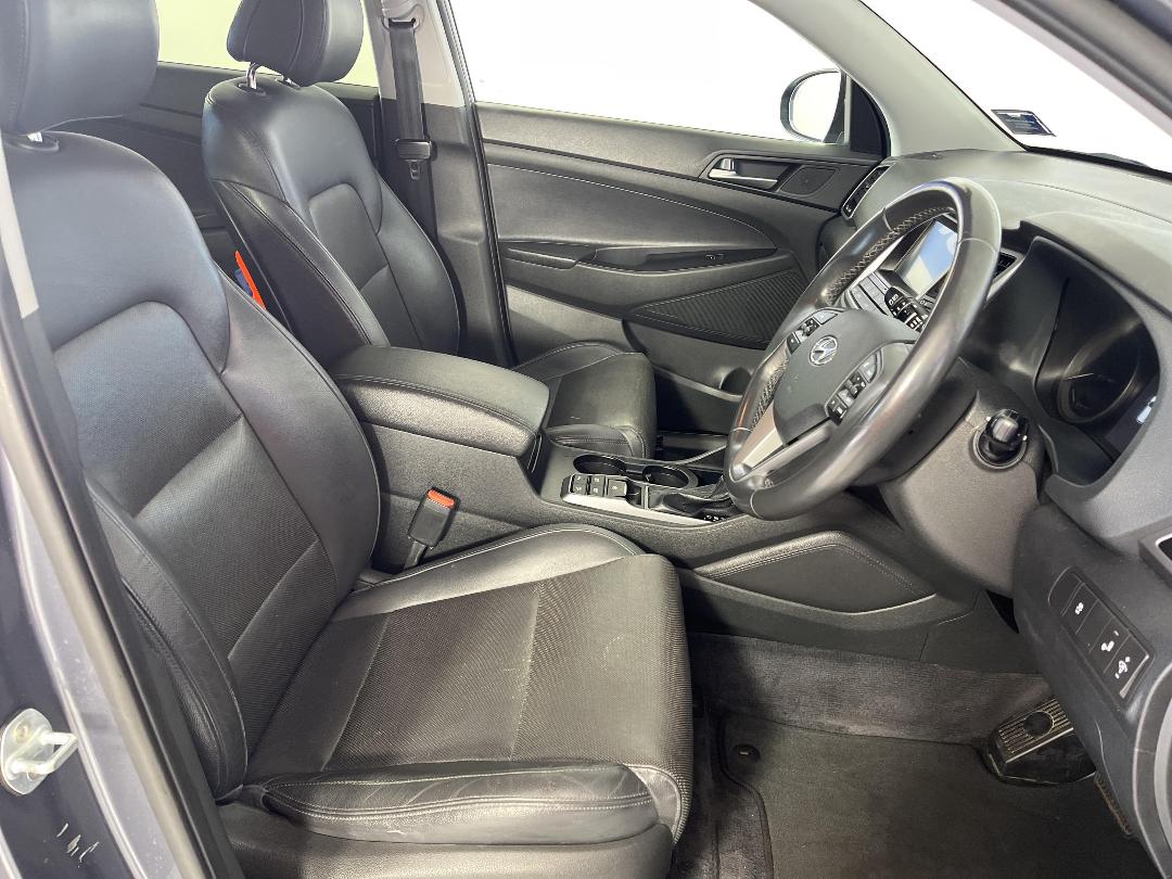 Photo '16' of Hyundai Tucson Photo '16' of Hyundai Tucson