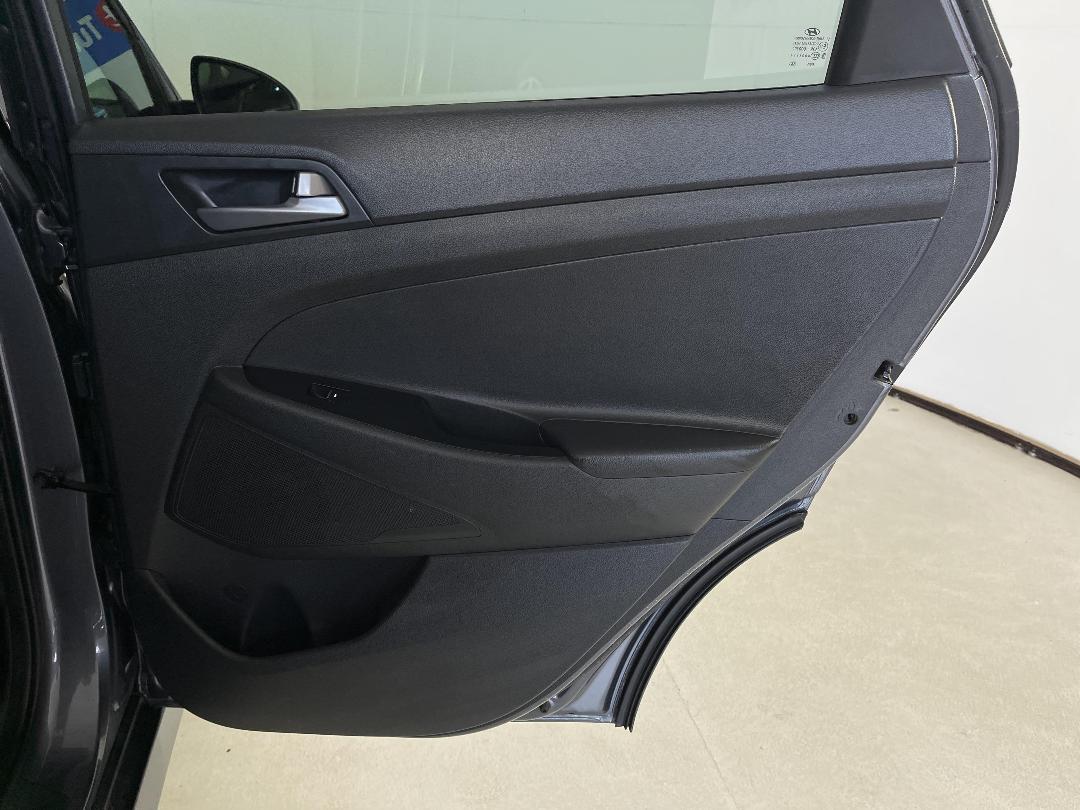 Photo '19' of Hyundai Tucson Photo '19' of Hyundai Tucson