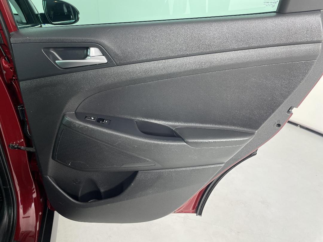 Photo '19' of Hyundai Tucson