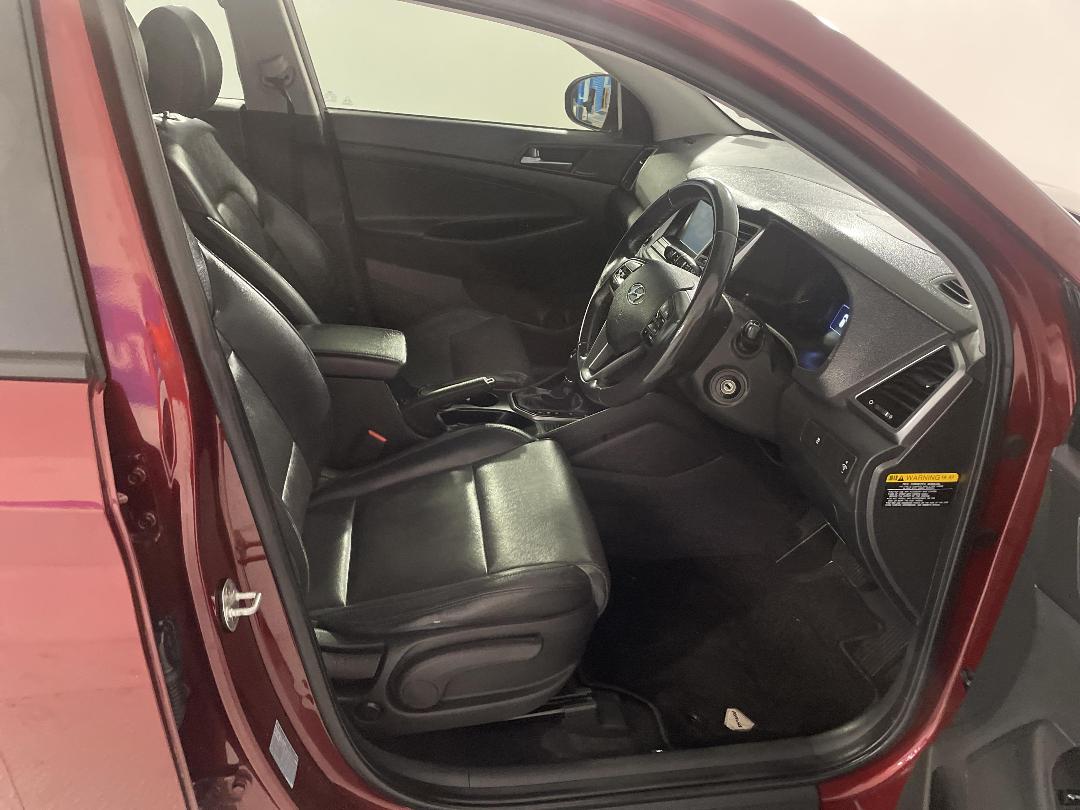 Photo '16' of Hyundai Tucson