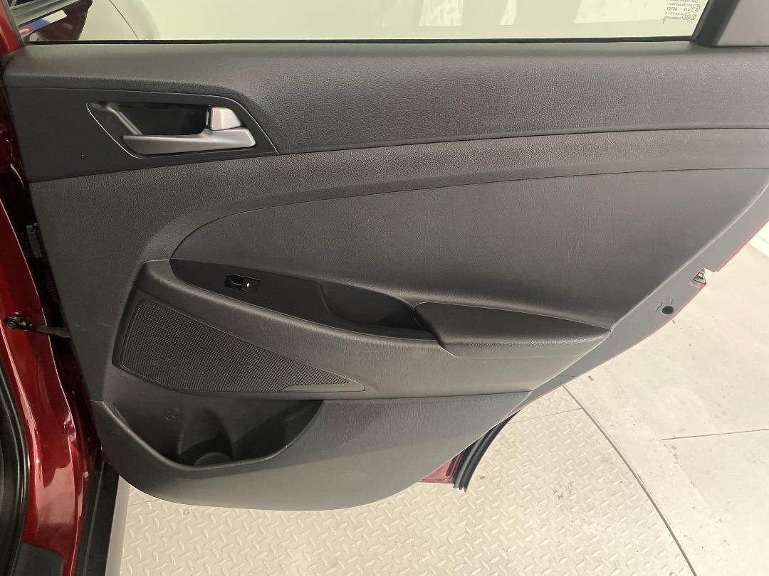 Photo '19' of Hyundai Tucson