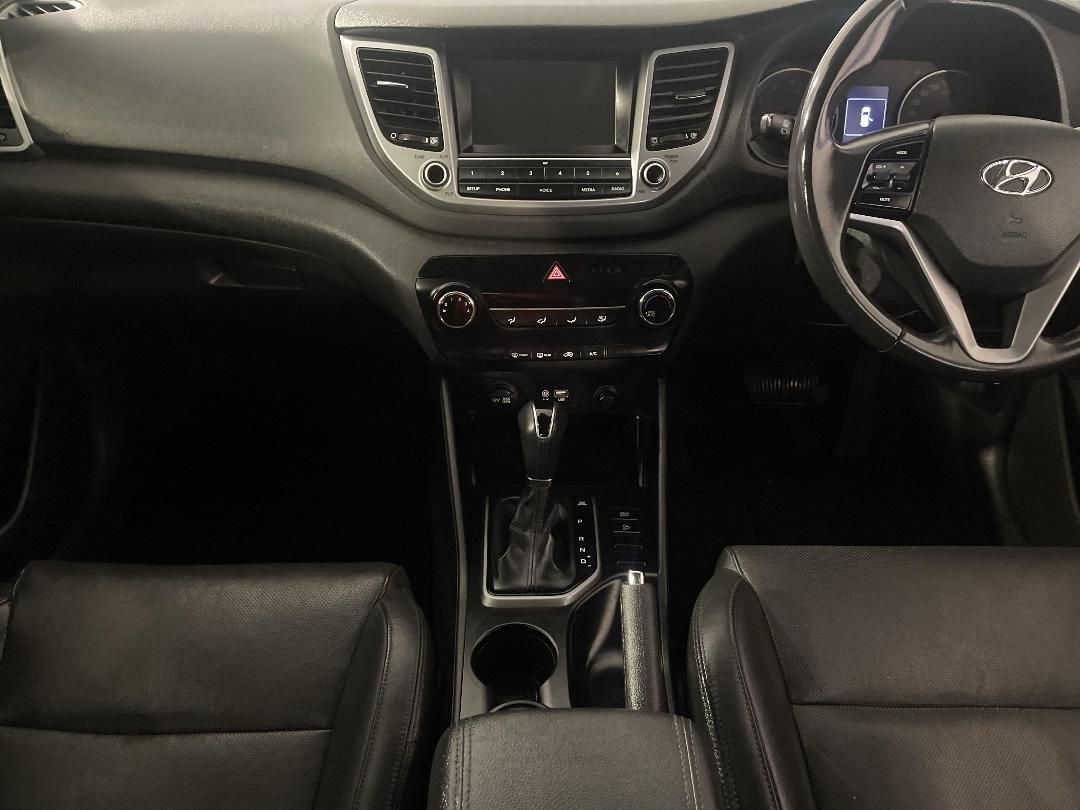 Photo '18' of Hyundai Tucson