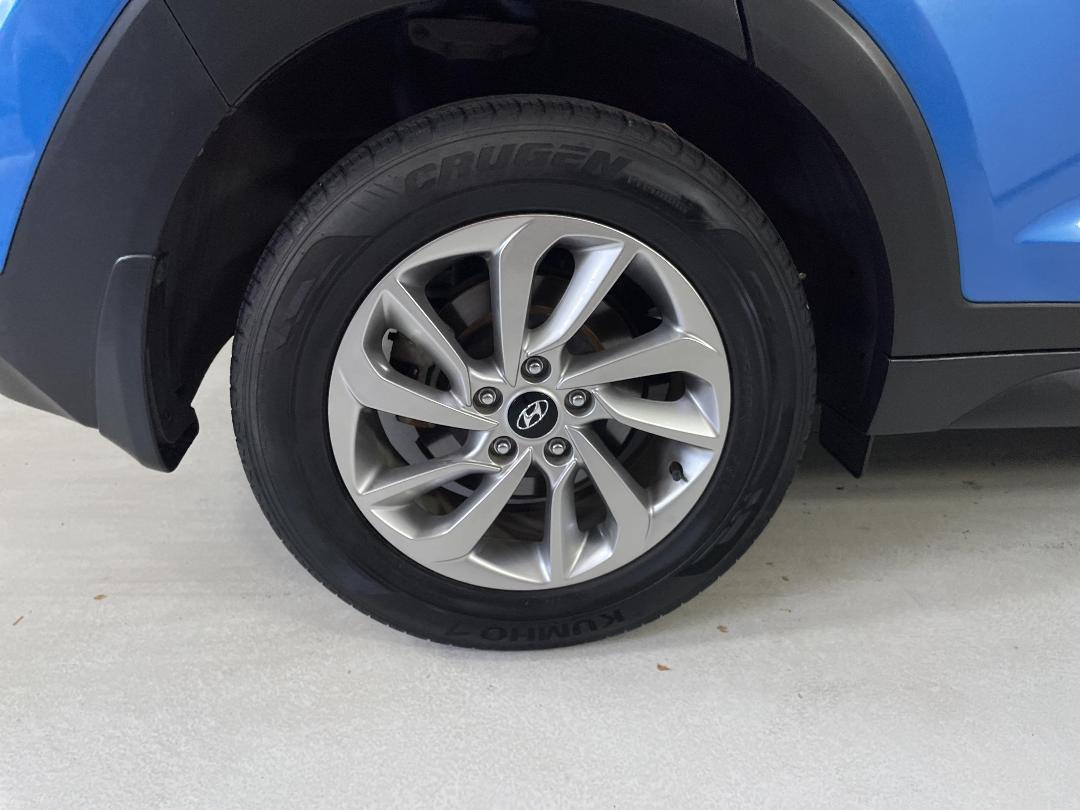 Photo '12' of Hyundai Tucson