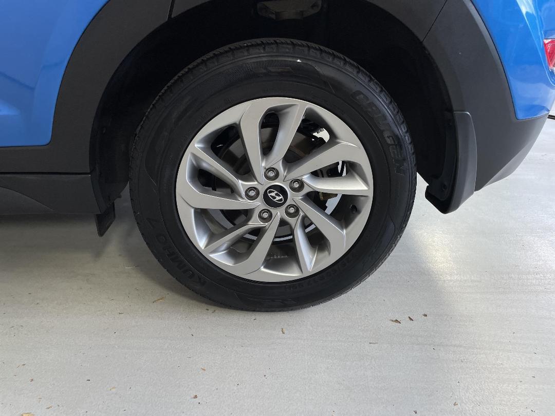 Photo '11' of Hyundai Tucson