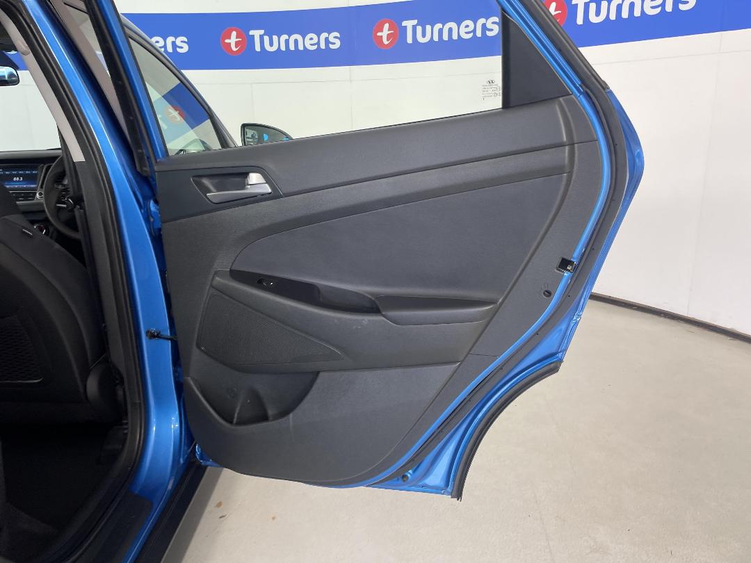 Photo '19' of Hyundai Tucson