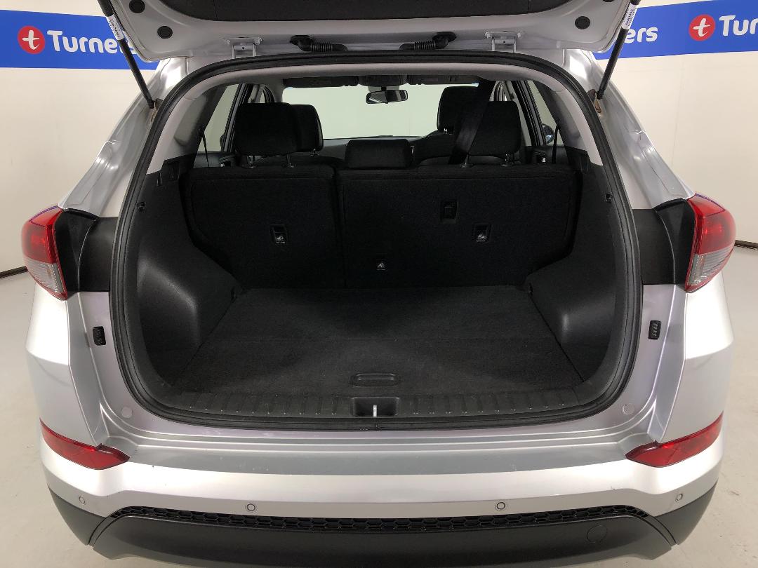 Photo '14' of Hyundai Tucson Photo '14' of Hyundai Tucson