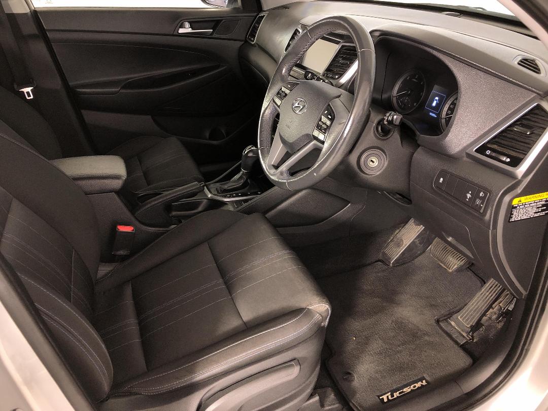 Photo '16' of Hyundai Tucson Photo '16' of Hyundai Tucson