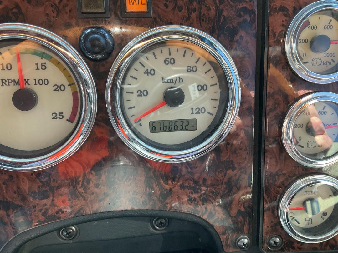 Photo '15' of International 9870 SFA Curtainsider Photo '15' of International 9870 SFA Curtainsider