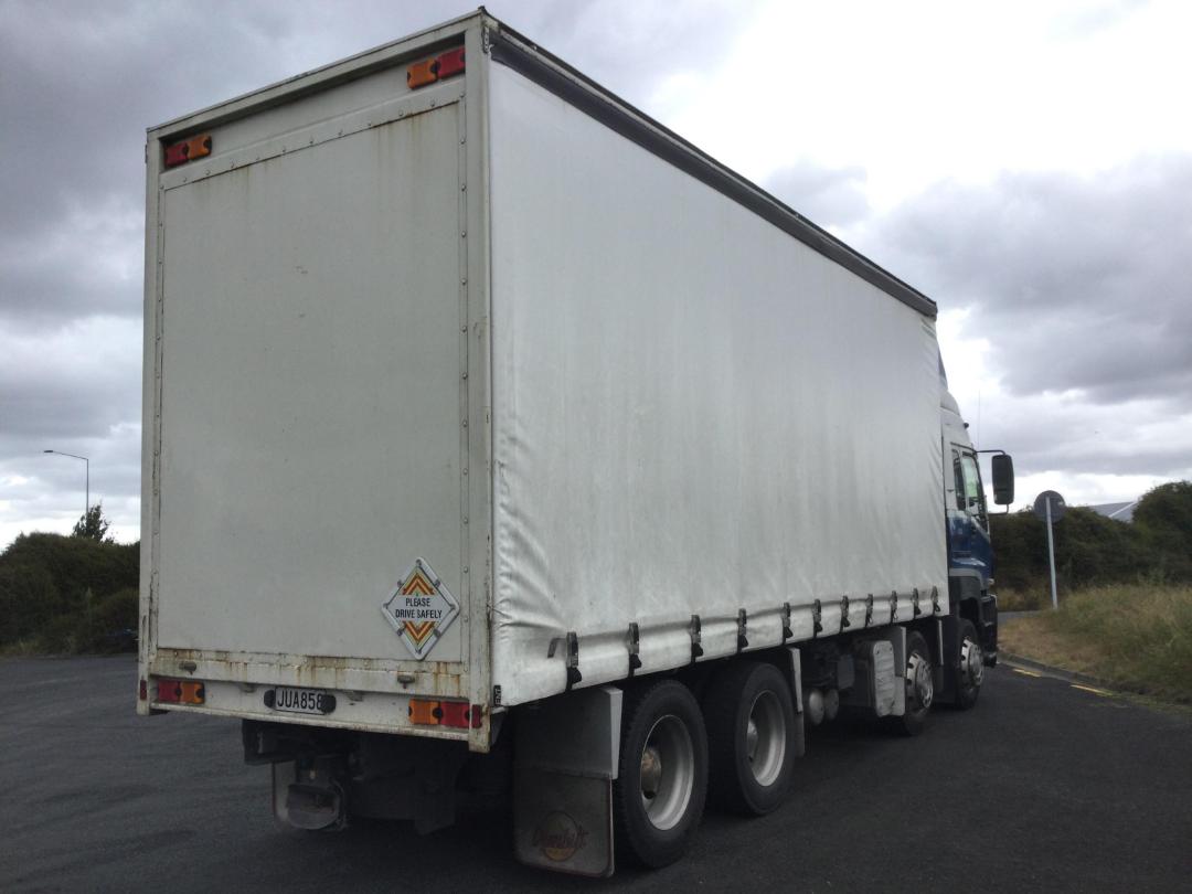Photo '4' of Isuzu C Series CYJ530 AMT Curtainsider
