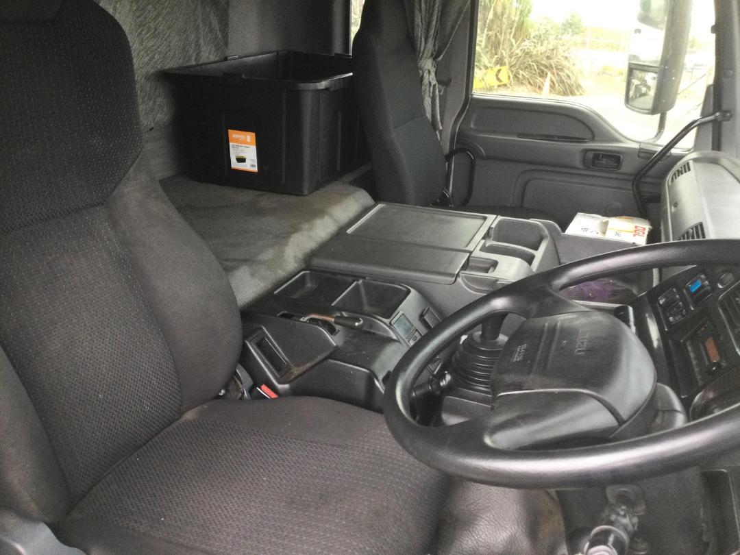 Photo '14' of Isuzu C Series CYJ530 AMT Curtainsider