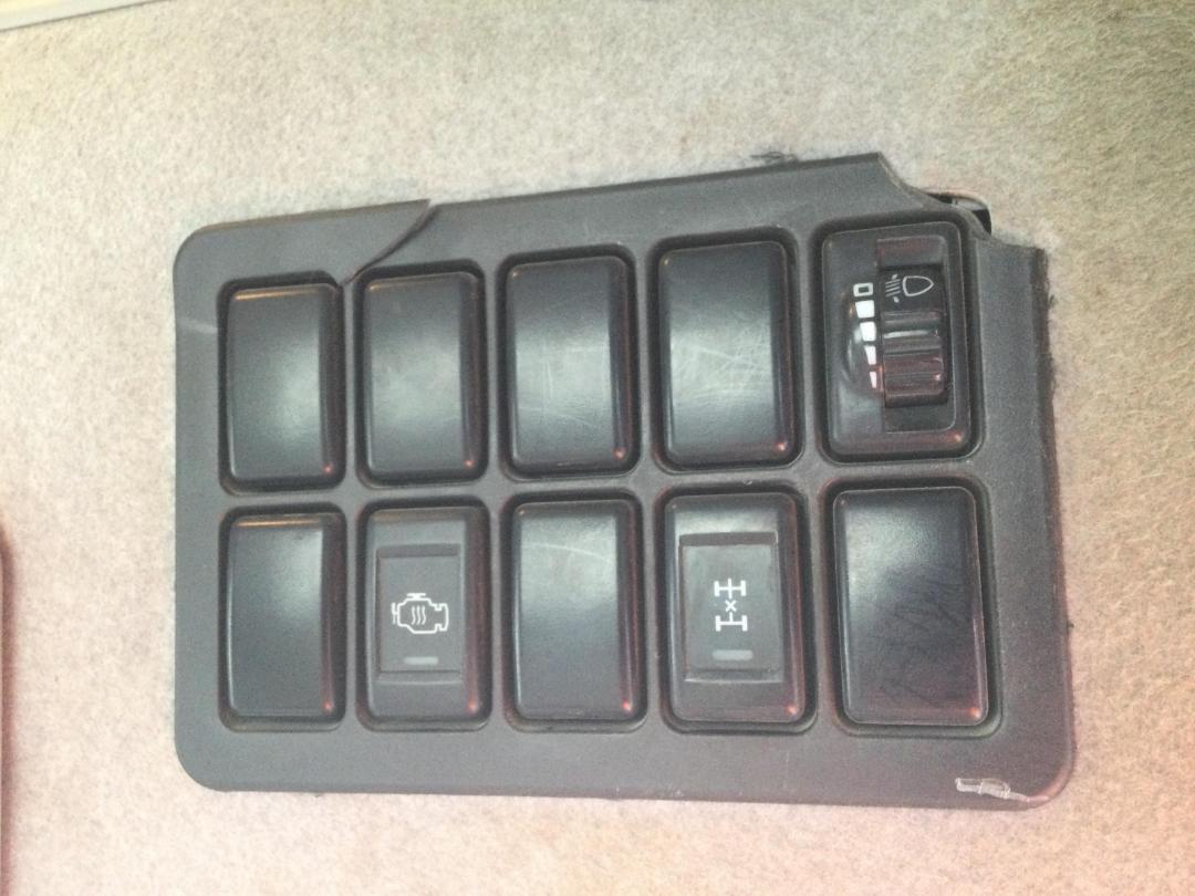 Photo '17' of Isuzu C Series CYH530D Logger Photo '17' of Isuzu C Series CYH530D Logger