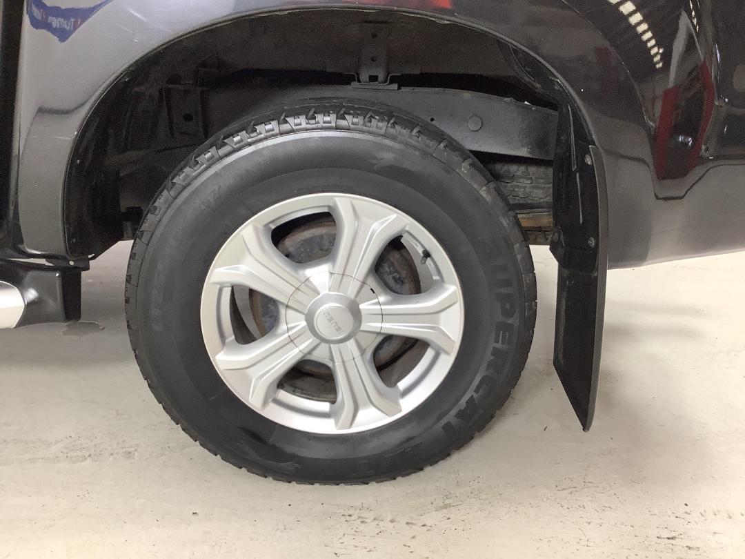 Photo '11' of Isuzu D-MAX