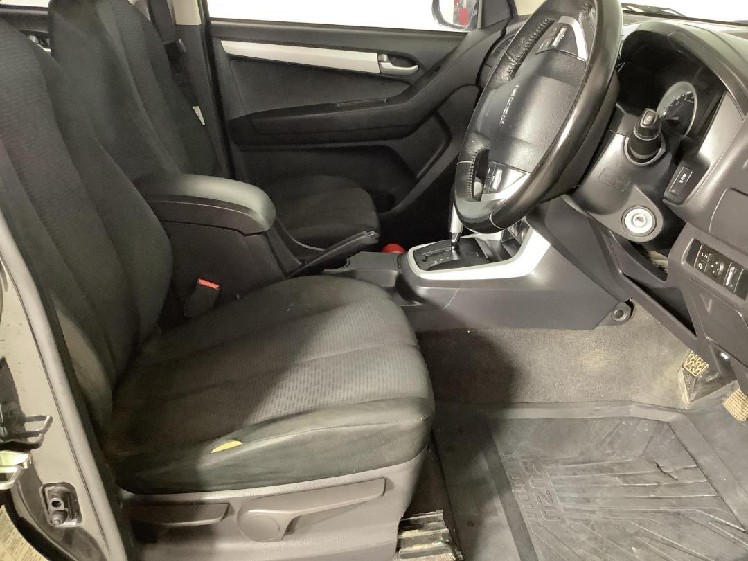 Photo '16' of Isuzu D-MAX