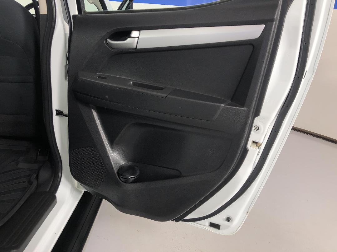 Photo '19' of Isuzu D-MAX Photo '19' of Isuzu D-MAX