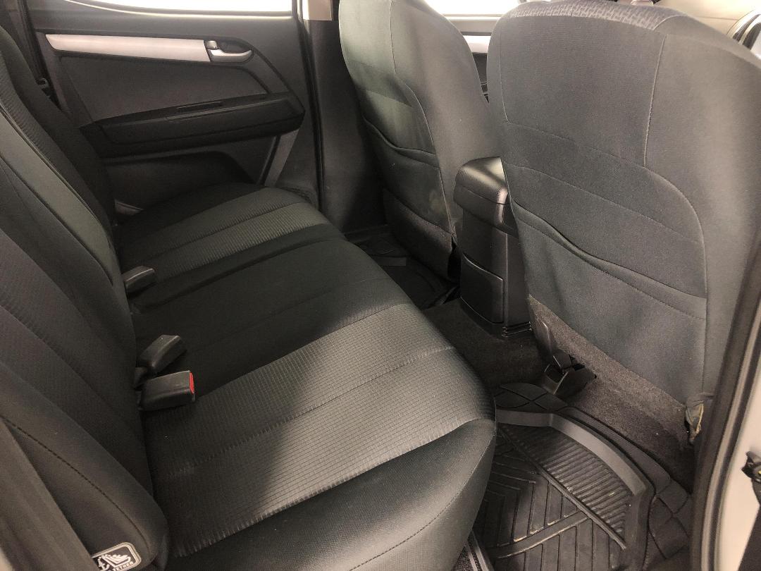 Photo '20' of Isuzu D-MAX Photo '20' of Isuzu D-MAX