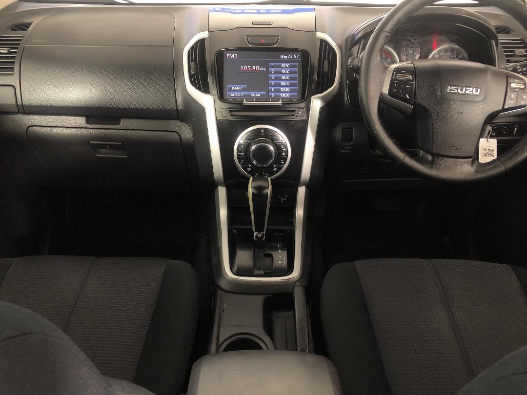 Photo '17' of Isuzu D-MAX Photo '17' of Isuzu D-MAX