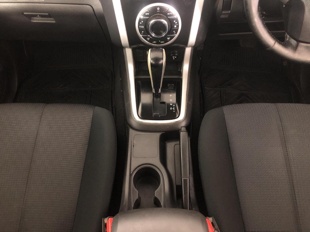 Photo '18' of Isuzu D-MAX Photo '18' of Isuzu D-MAX