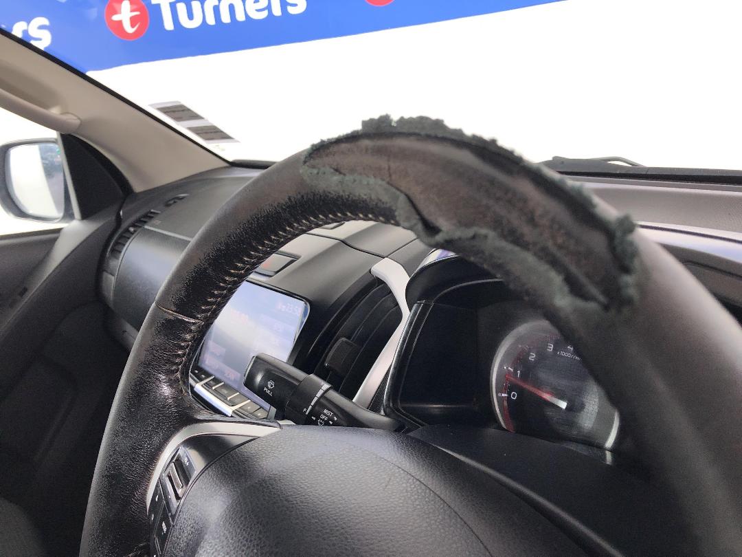 Photo '27' of Isuzu D-MAX Photo '27' of Isuzu D-MAX