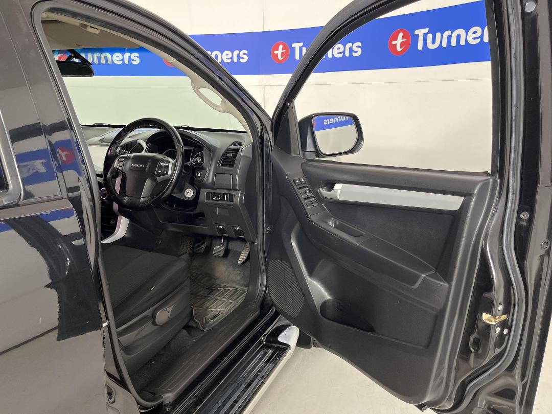 Photo '15' of Isuzu D-MAX