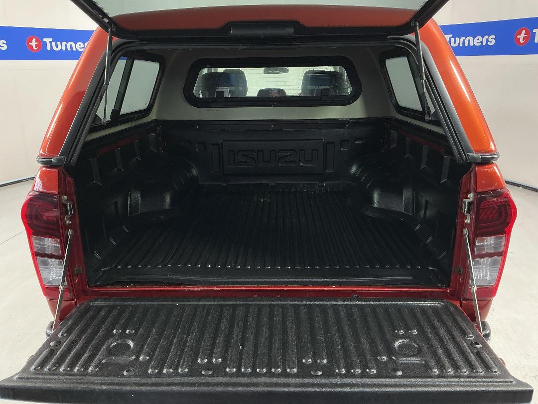 Photo '14' of Isuzu D-MAX Photo '14' of Isuzu D-MAX