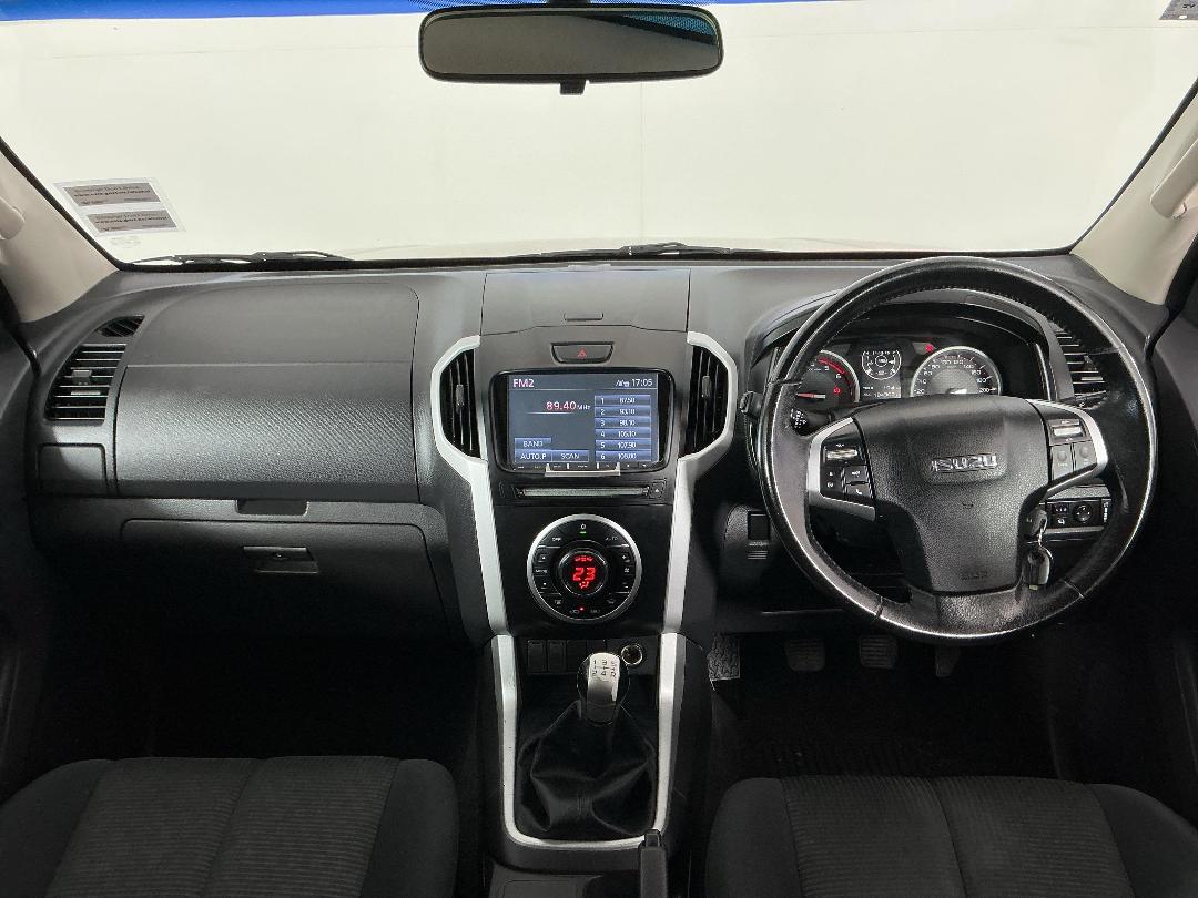 Photo '17' of Isuzu D-MAX Photo '17' of Isuzu D-MAX