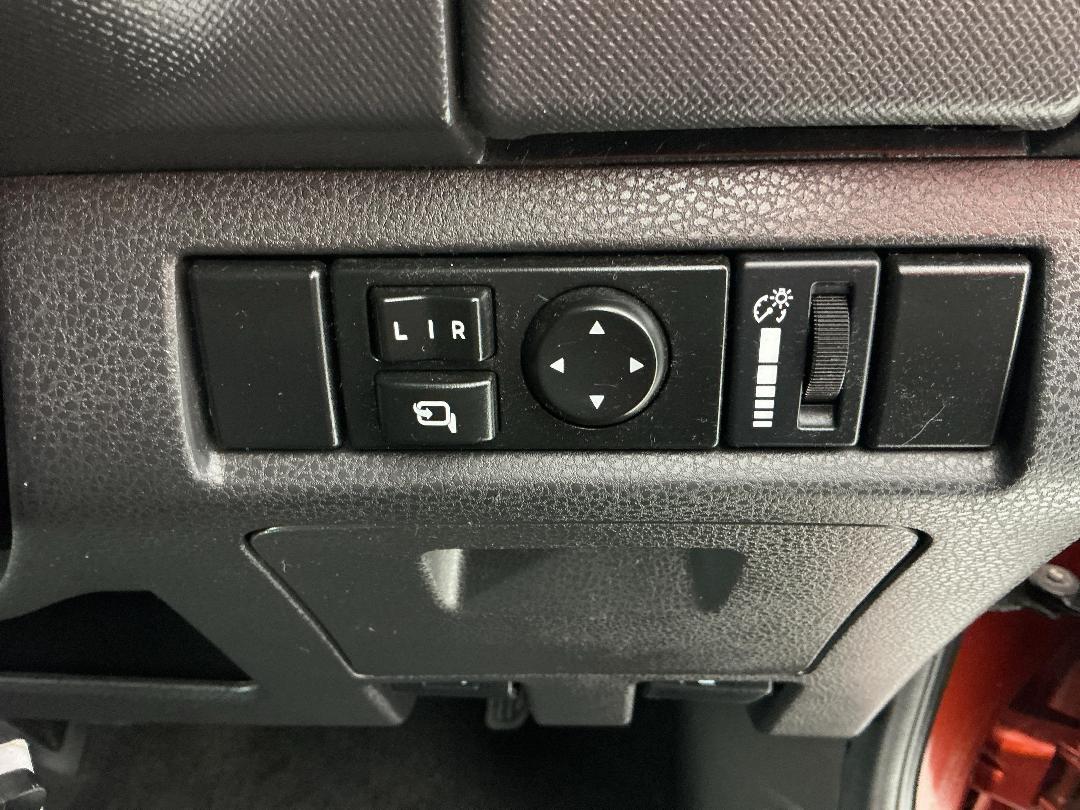 Photo '24' of Isuzu D-MAX Photo '24' of Isuzu D-MAX