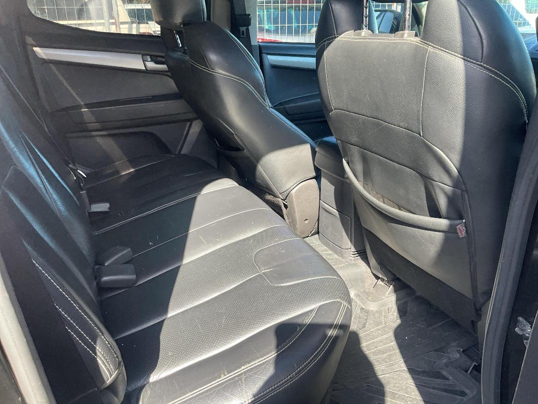 Photo '10' of Isuzu D-MAX LS DC