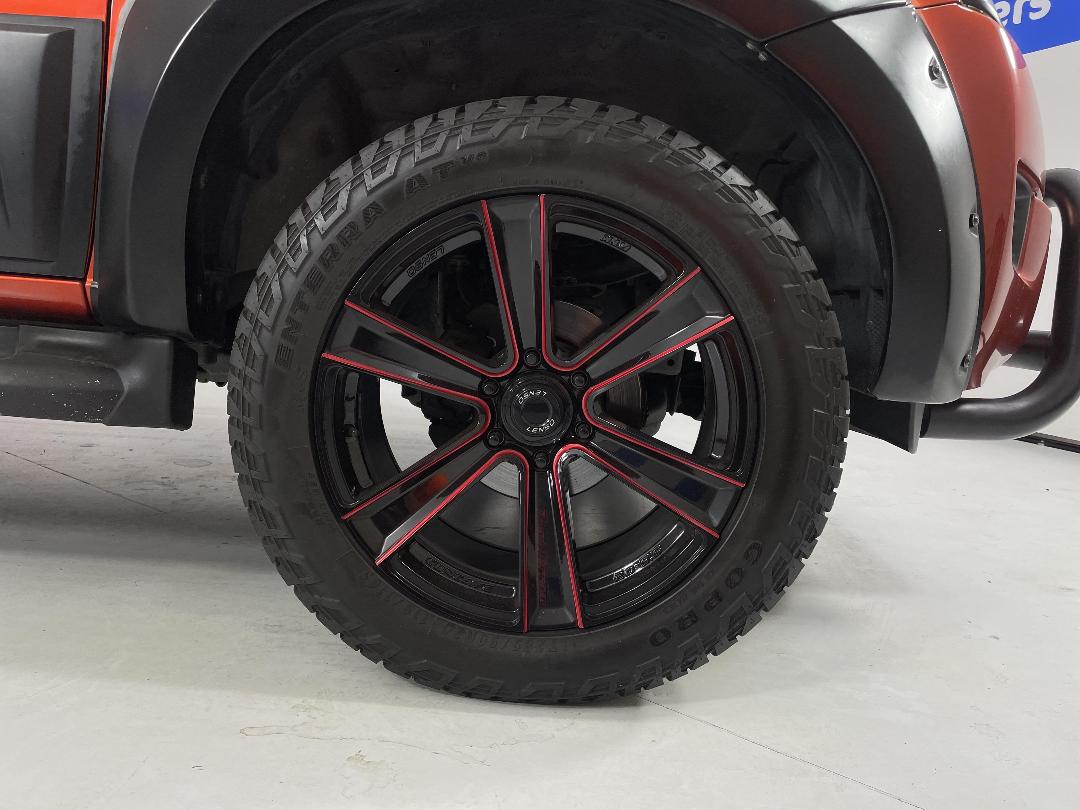 Photo '9' of Isuzu D-MAX Photo '9' of Isuzu D-MAX